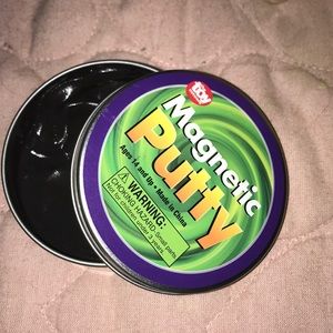 Magnetic slime/putty the color is black